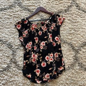 Lauren Conrad size medium floral shirt